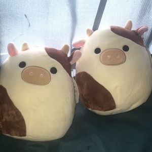 Ronni the cow squishmallow